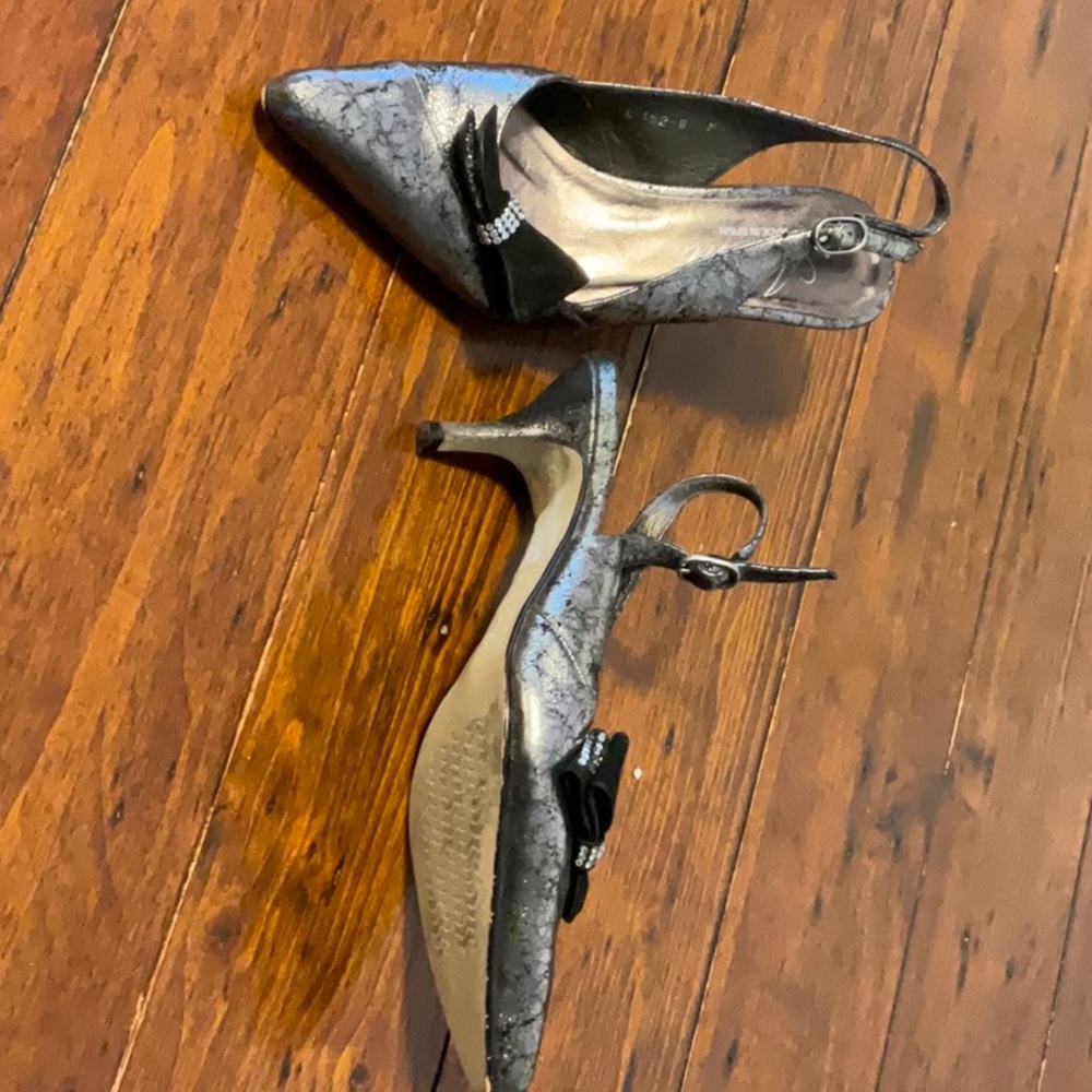 Sling back heels